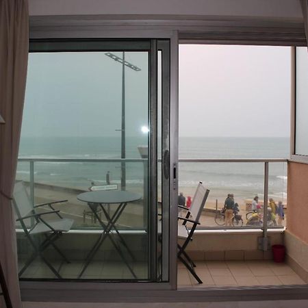 Studio Sur Le Remblai Des Sables Dolonne Les Sables-dʼOlonne Εξωτερικό φωτογραφία